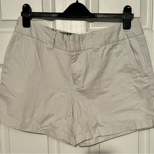 Tommy Hilfiger shorts khaki size 10